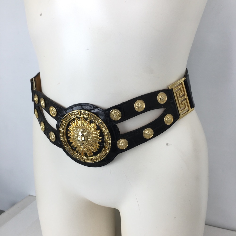 Vintage Lion Head Gold Tone Wide Statement Belt Black Croc Embossed - Picture 12 of 12